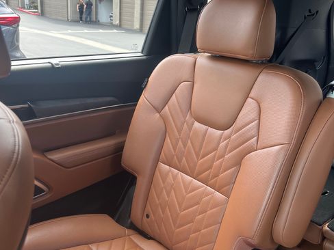 Used 2024 Kia Telluride EX X-Line image 8