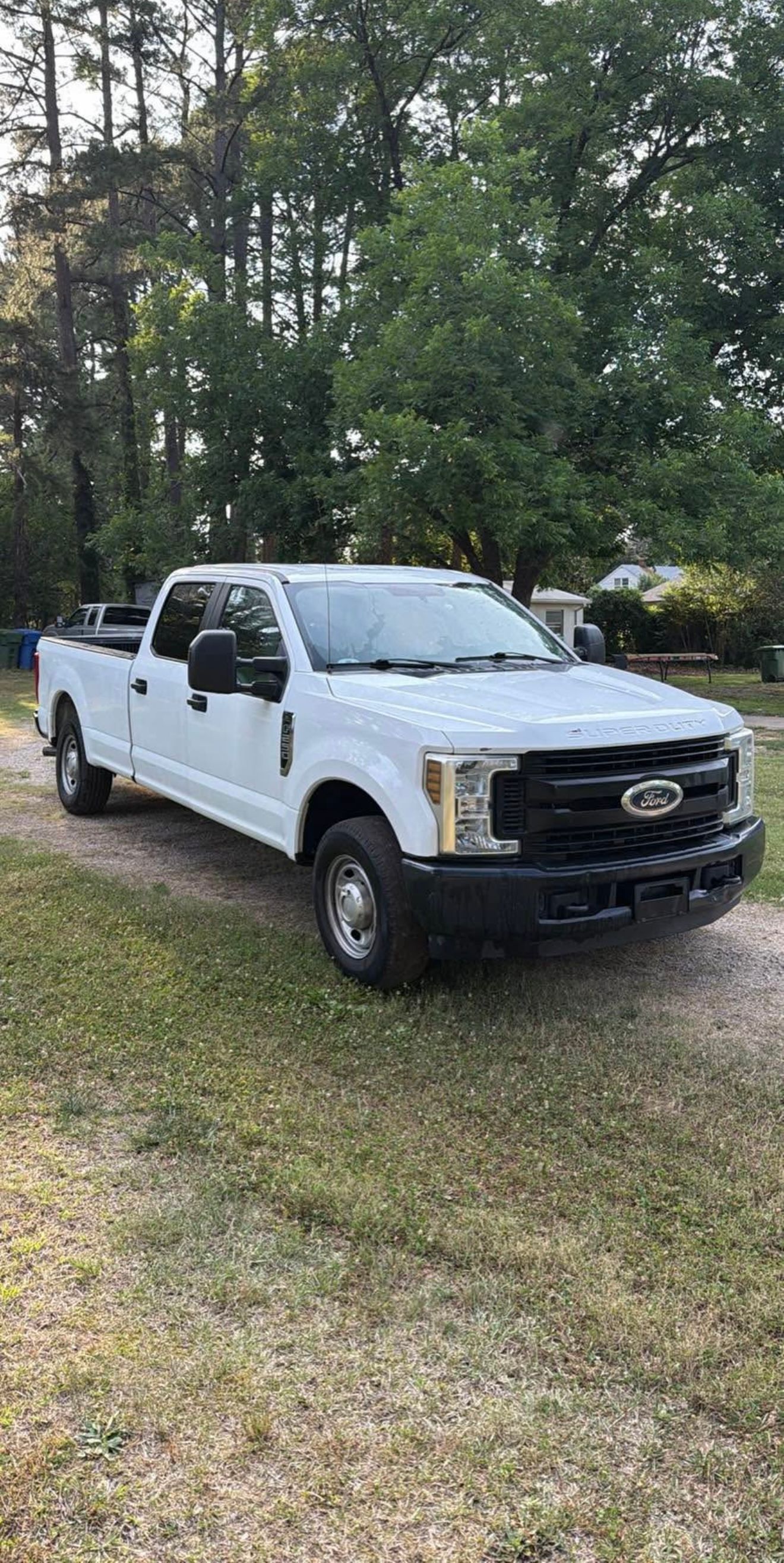Used 2019 Ford F250 XL RWD image 2