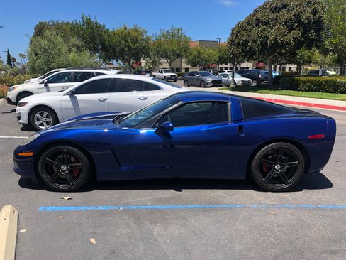 Used 2005 Chevrolet Corvette Coupe w/ Preferred Equipment Group image 11