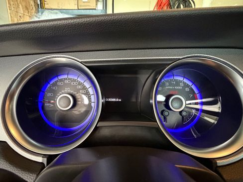 Used 2013 Ford Mustang Shelby GT500 RWD image 9