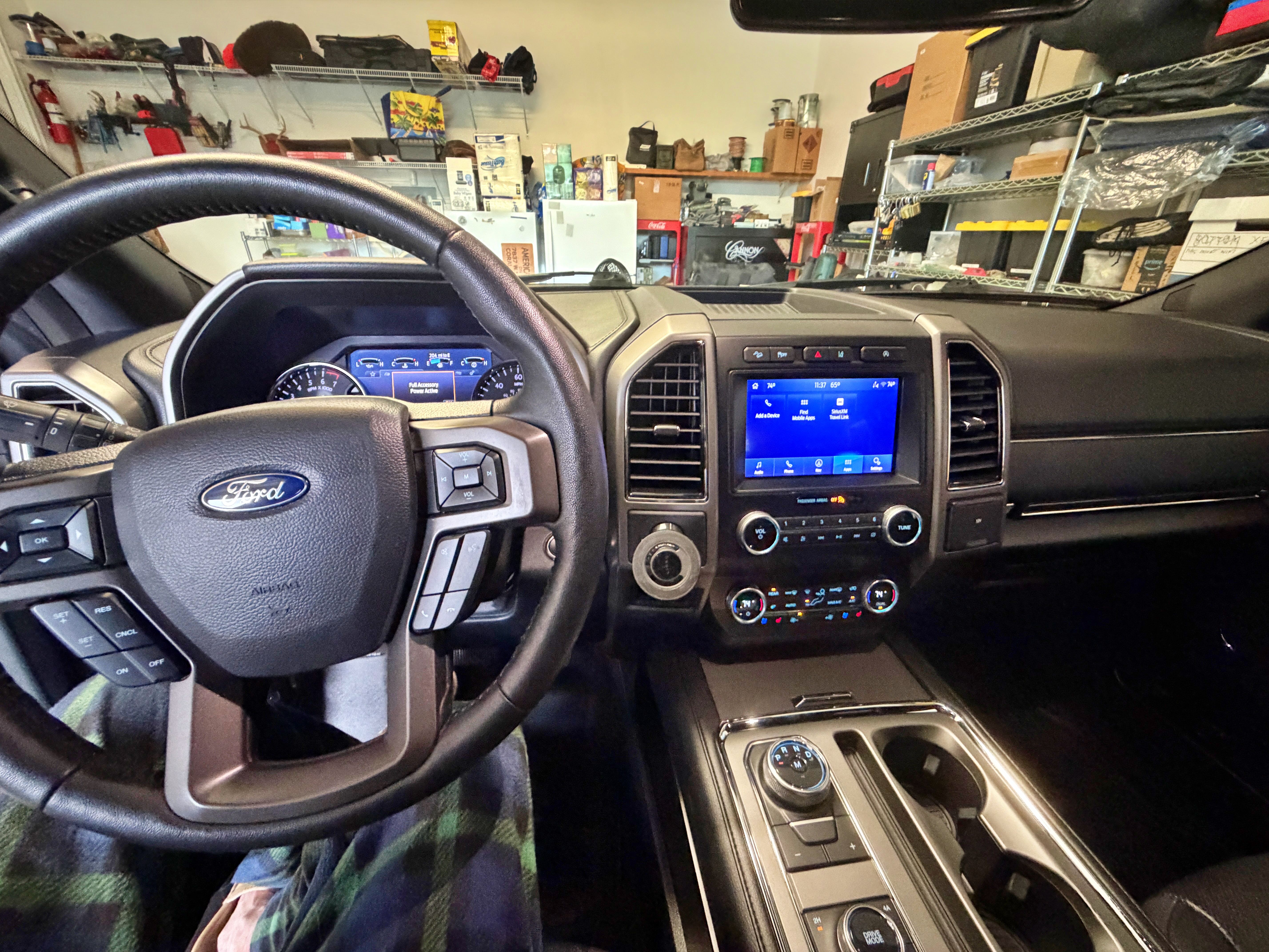 Used 2020 Ford Expedition XLT w/ Equipment Group 202A AWD/4WD image 4