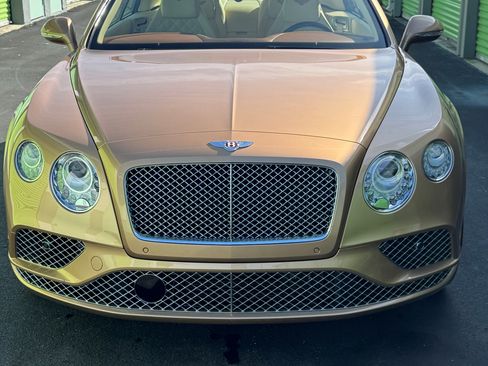 Used 2016 Bentley Continental GT image 1