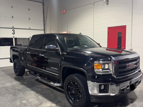 Used 2014 GMC Sierra 1500 SLT image 2