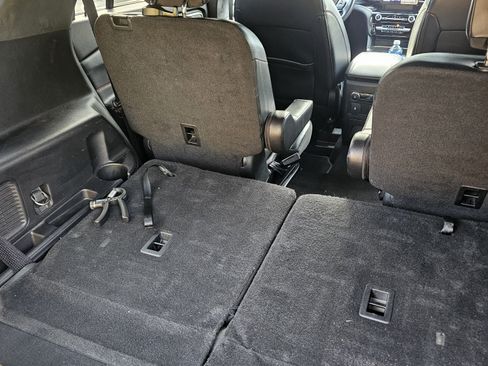 Used 2022 Ford Explorer ST-Line w/ Class IV Trailer Tow Package image 6