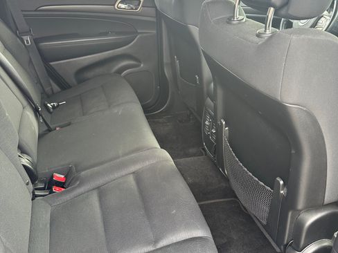 Used 2014 Jeep Grand Cherokee Laredo w/ Quick Order Package 23E image 10