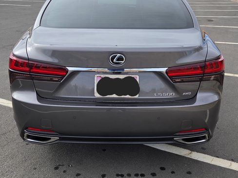 Used 2022 Lexus LS 500 AWD w/ Luxury Package image 14