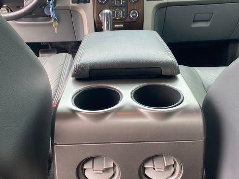 Used 2013 Ford F150 Lariat w/ Luxury Equipment Group image 10