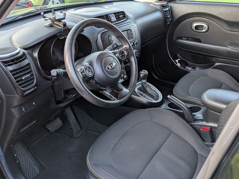 Used 2014 Kia Soul + w/ UVO w/Eservices Package image 6