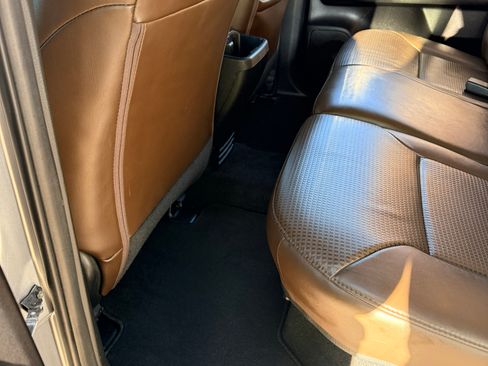 Used 2020 Toyota Tacoma Limited AWD/4WD image 21