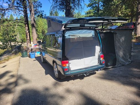 Used 2002 Volkswagen Eurovan MV image 11