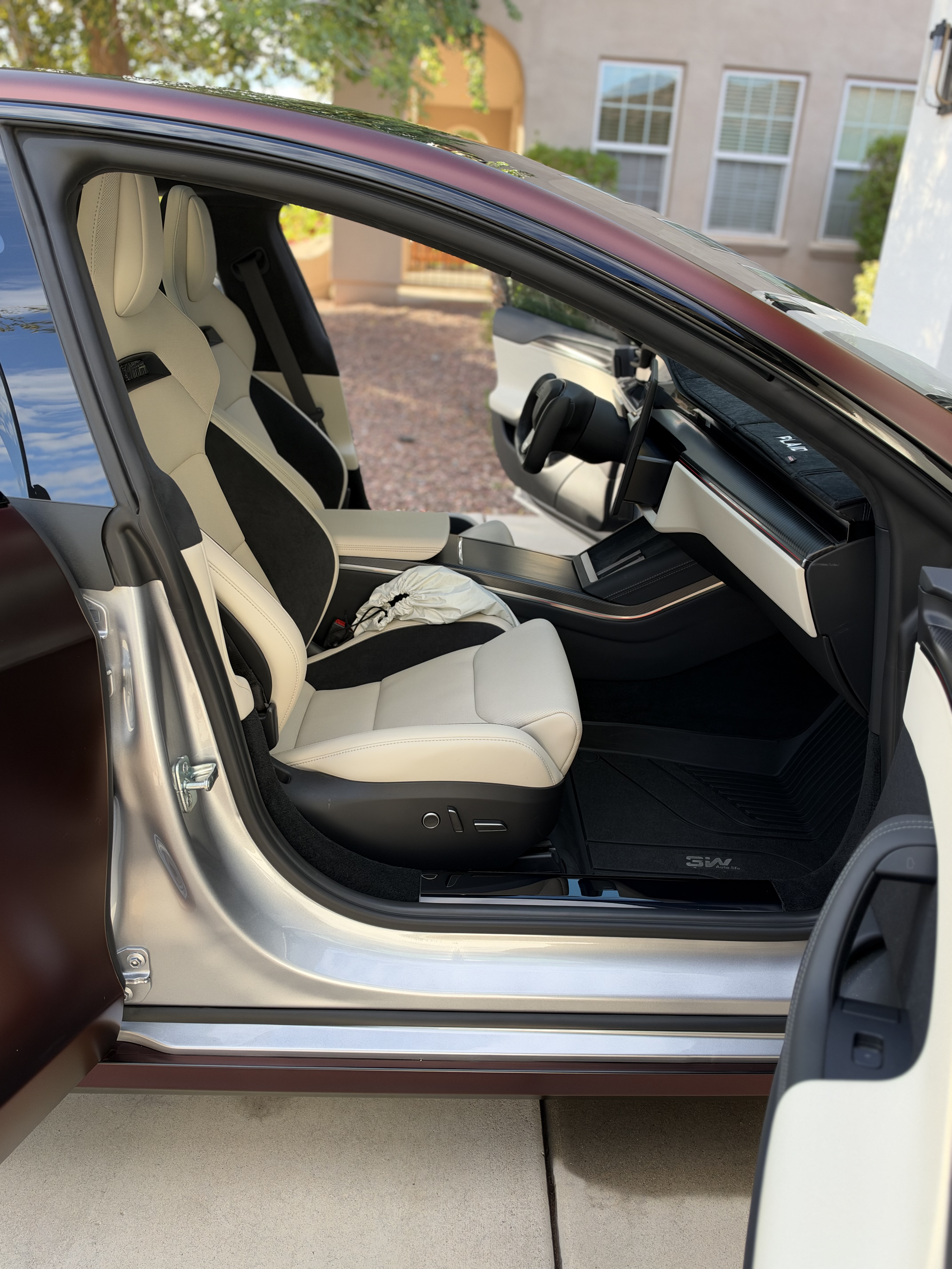 Used 2026 Tesla Model S Plaid AWD/4WD image 24