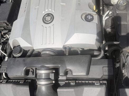 Used 2004 Cadillac XLR RWD image 4