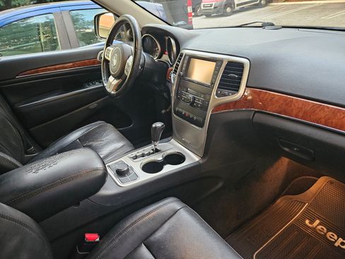 Used 2011 Jeep Grand Cherokee Limited w/ Trailer Tow Group image 14