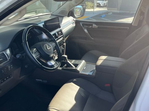 Used 2023 Lexus GX 460 Luxury image 8
