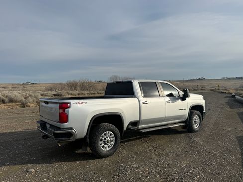 Used 2021 Chevrolet Silverado 2500 LT w/ All Star Edition image 12