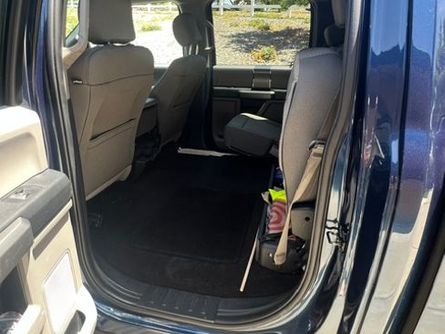 Used 2017 Ford F150 XLT w/ Equipment Group 302A Luxury AWD/4WD image 11