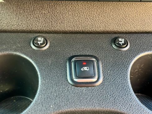 Used 2019 Mercedes-Benz Sprinter 1500 image 28