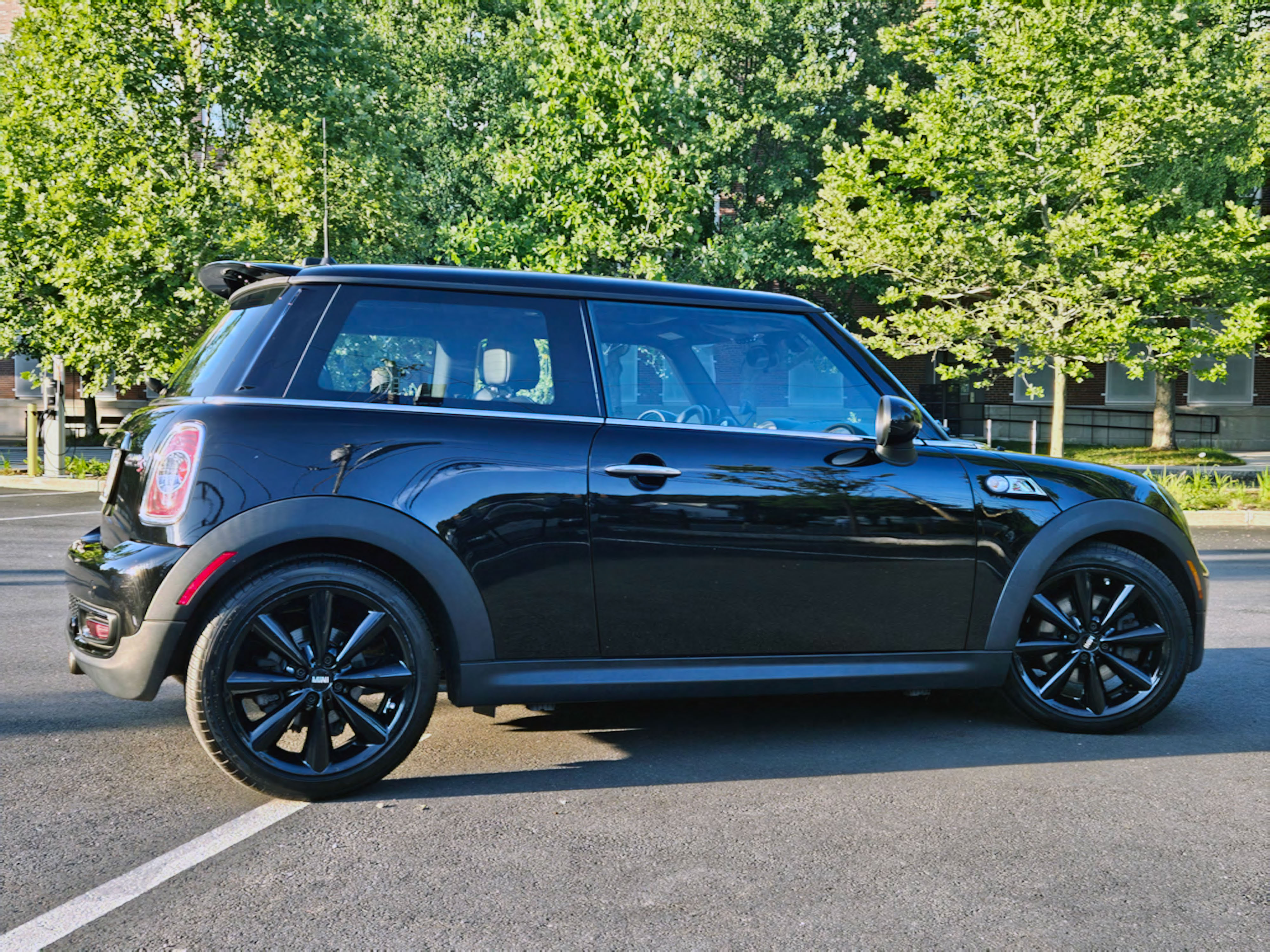 Used 2012 MINI Cooper S FWD image 2