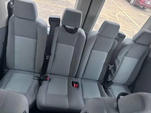 Used 2019 Ford Transit 350 XLT image 10