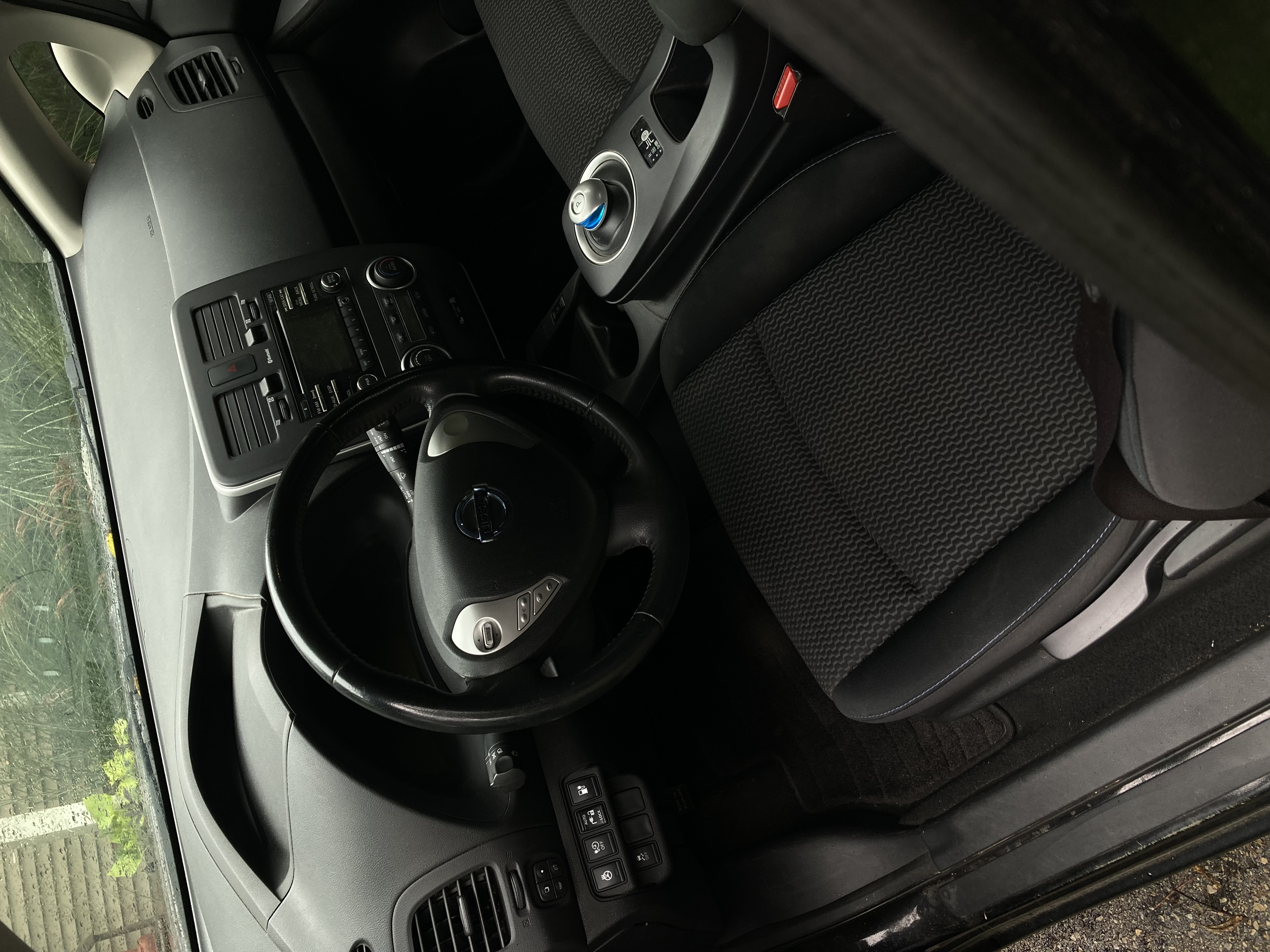 Used 2014 Nissan Leaf S w/ Charge Package FWD image 22