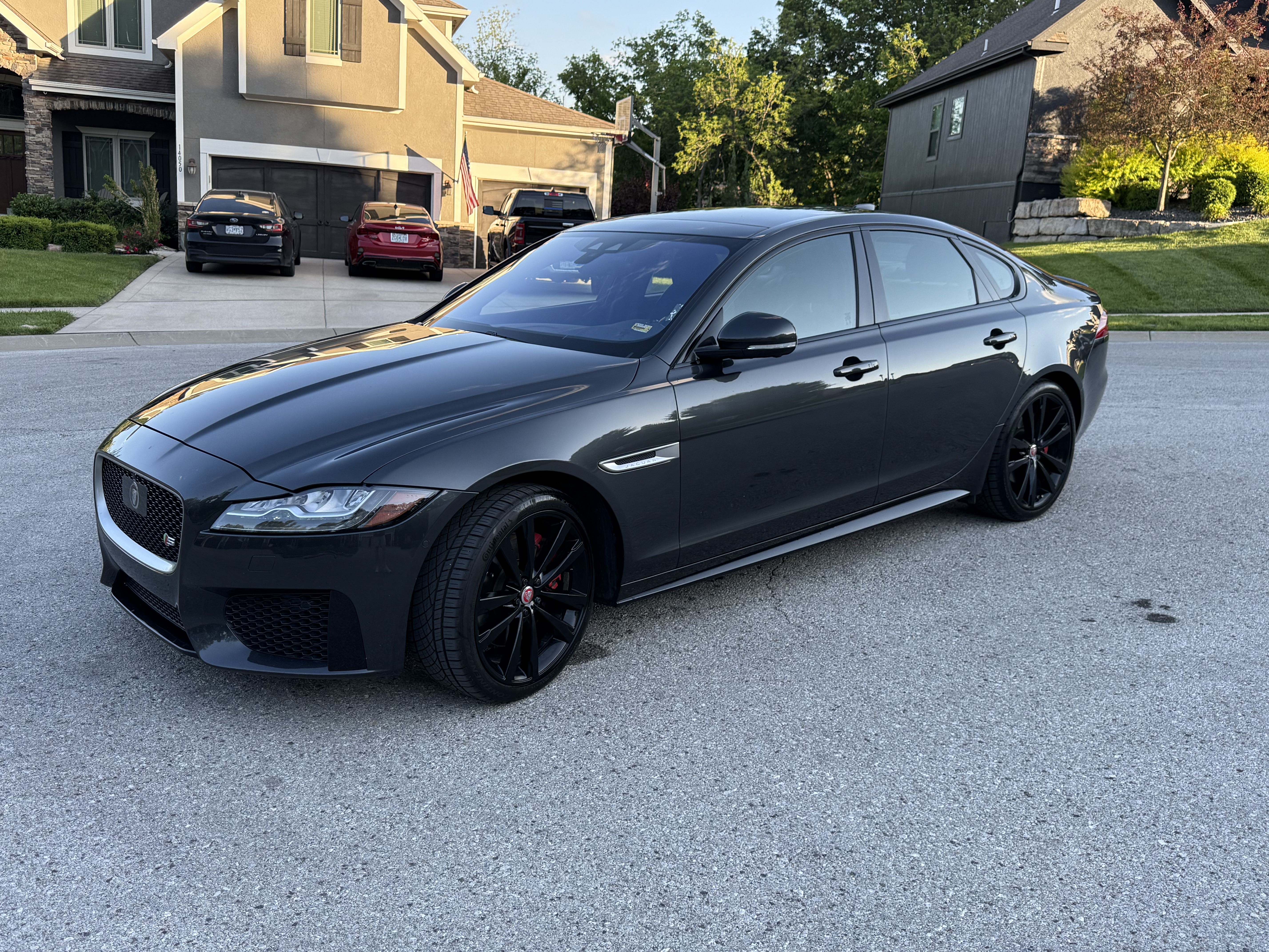 Used 2020 Jaguar XF S AWD/4WD image 1