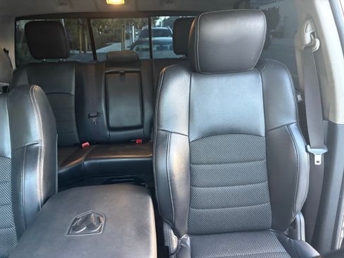 Used 2018 RAM 1500 Sport image 11