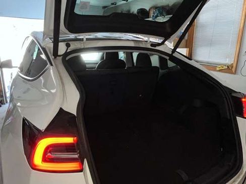 Used 2023 Tesla Model Y Long Range image 6