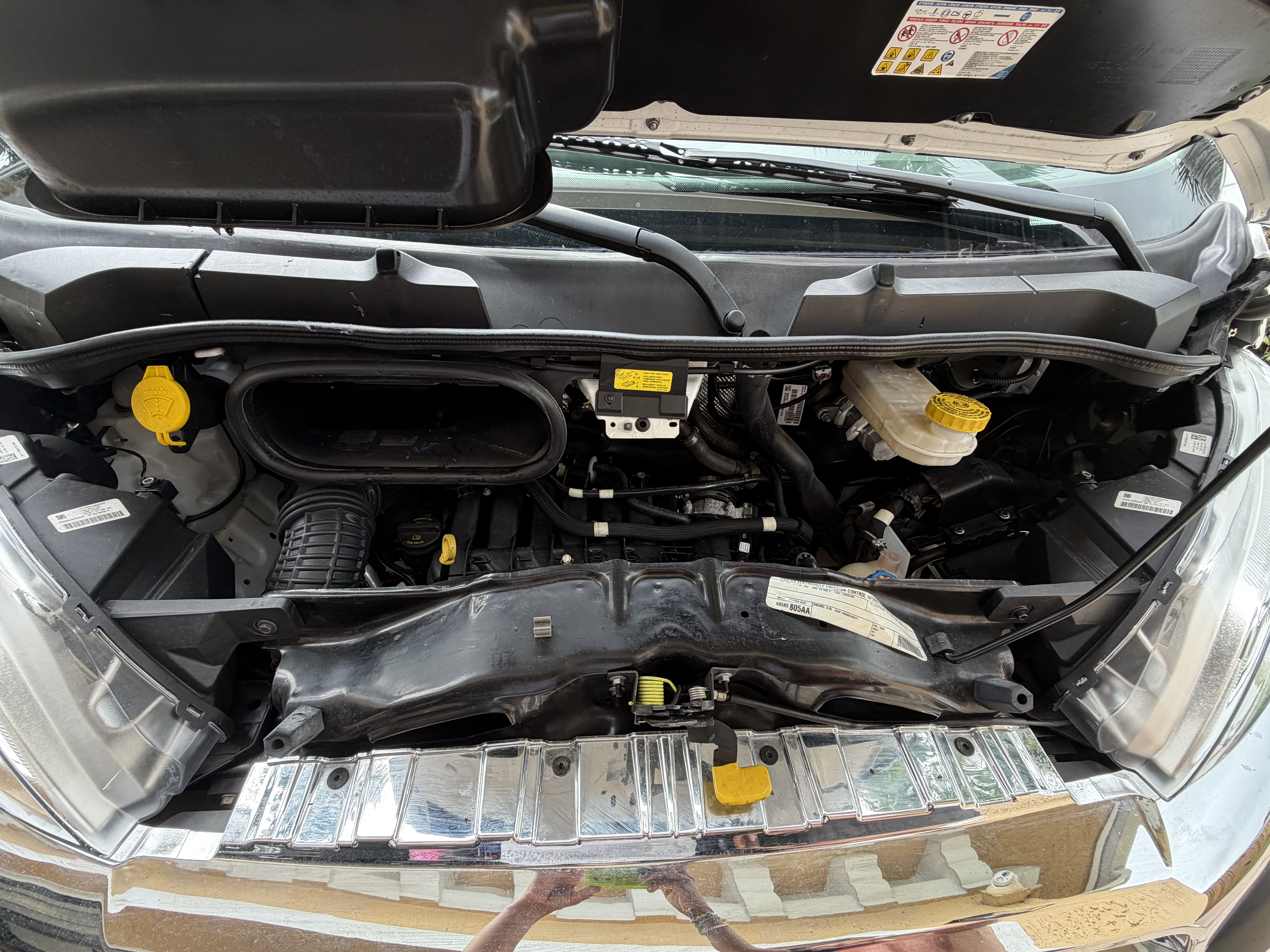 Used 2023 RAM ProMaster 2500 w/ Interior LED Lighting Group FWD image 2