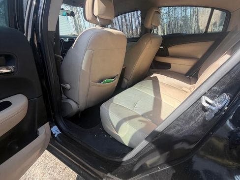 Used 2012 Chrysler 200 Touring FWD image 9