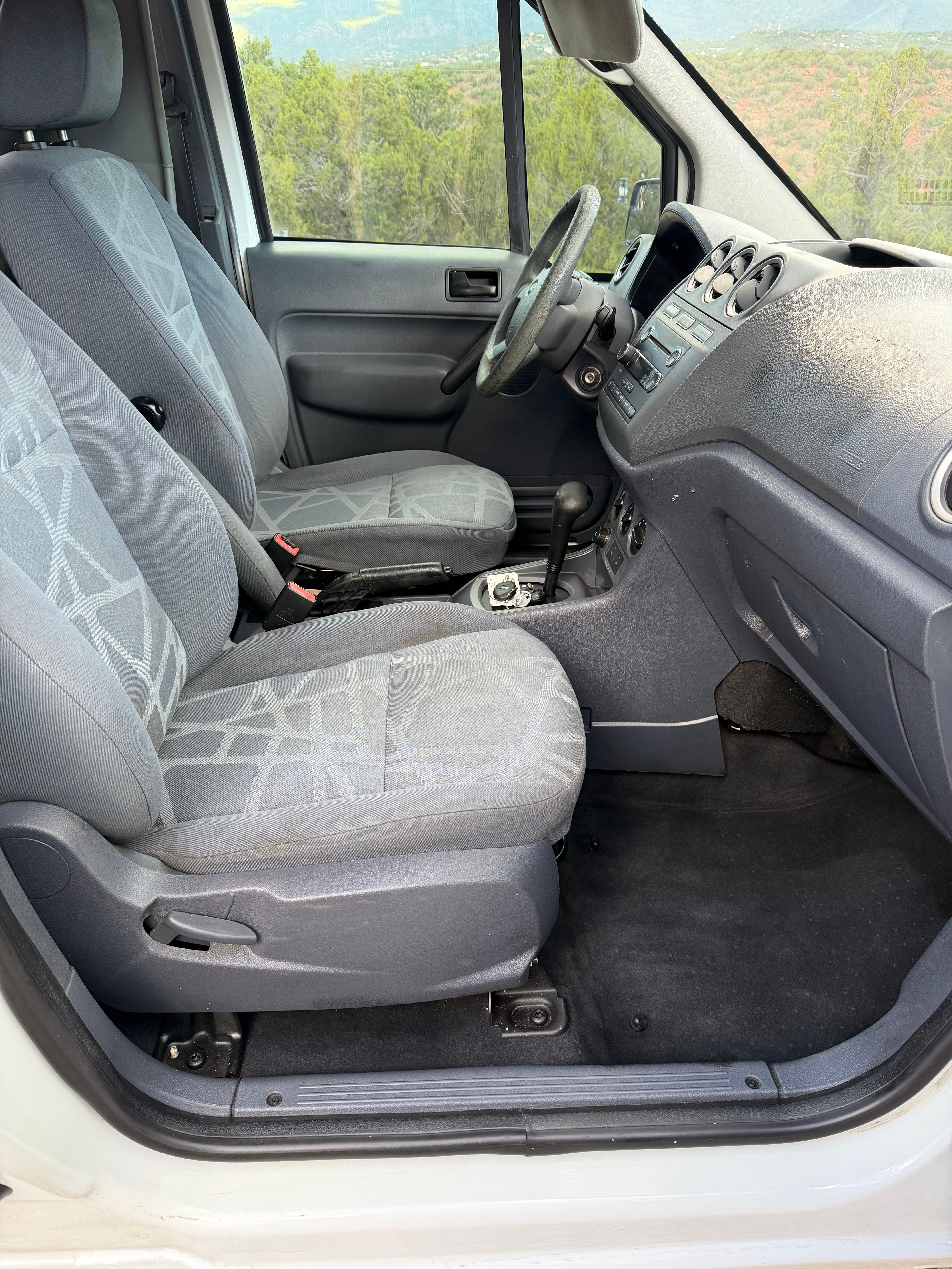 Used 2012 Ford Transit Connect XLT FWD image 5