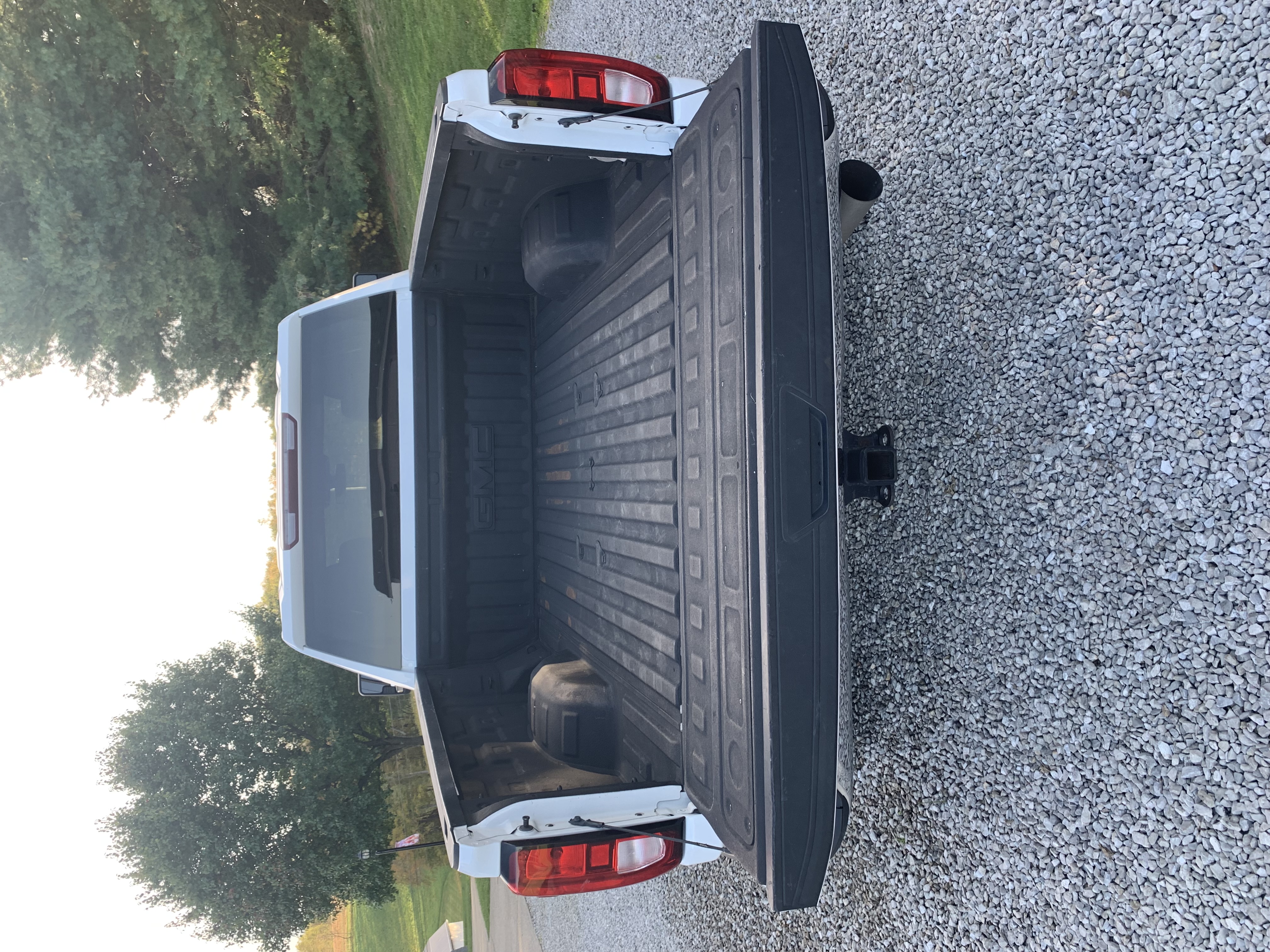 Used 2021 GMC Sierra 2500 4x4 Crew Cab w/ Gooseneck/5TH Wheel Package image 11