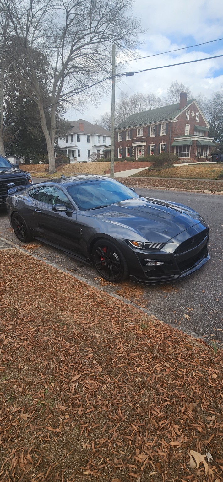 Used 2020 Ford Mustang Shelby GT500 w/ Technology Package RWD image 6