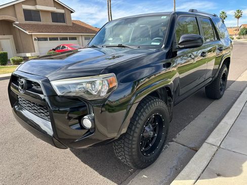 Used 2019 Toyota 4Runner SR5 image 1