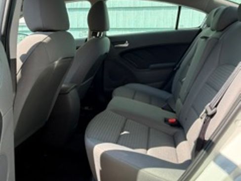 Used 2017 Kia Forte LX w/ LX Popular Package FWD image 19