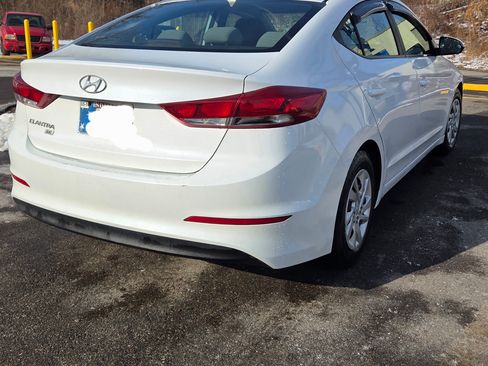 Used 2017 Hyundai Elantra SE image 10