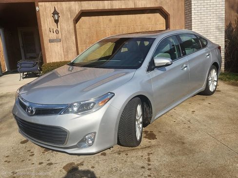 Used 2014 Toyota Avalon Limited FWD image 1