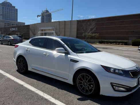 Used 2013 Kia Optima SX w/ Limited Pkg image 4