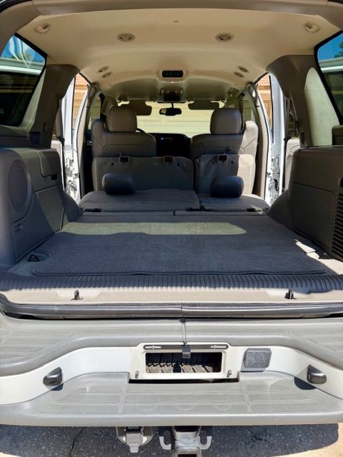 Used 2004 Chevrolet Tahoe Z71 w/ Z71 Preferred Equipment Group AWD/4WD image 8