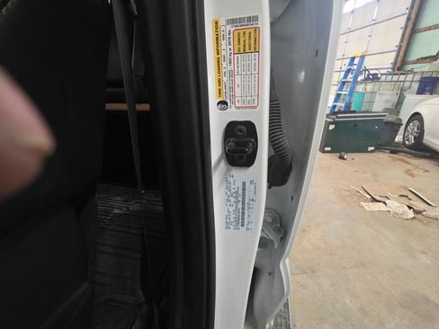 Used 2024 Ford F350 Platinum image 15