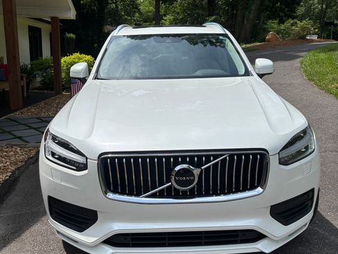 Used 2021 Volvo XC90 T6 Momentum w/ Climate Package AWD/4WD image 1
