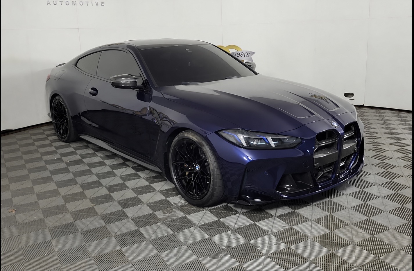 Used 2025 BMW M4 xDrive Competition w/ Carbon Package AWD/4WD image 1
