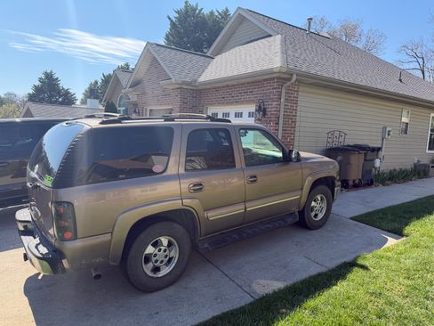 Used 2003 Chevrolet Tahoe LT image 15