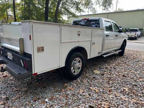 Used 2019 RAM 3500 Tradesman w/ Chrome Appearance Group image 8