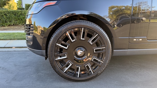 Used 2019 Land Rover Range Rover Long Wheelbase Supercharged AWD/4WD image 15