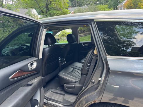 Used 2013 INFINITI JX35 AWD w/ Premium Pkg image 10