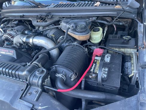 Used 2003 Ford F250 Lariat image 12