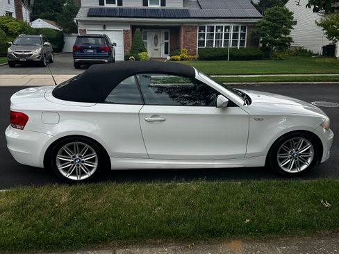 Used 2013 BMW 128i Convertible RWD image 5
