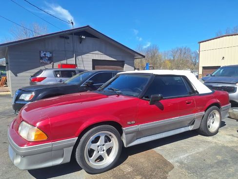 Used 1993 Ford Mustang GT image 1