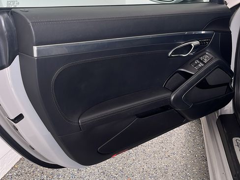 Used 2018 Porsche 718 Cayman GTS image 14