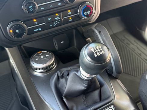 Used 2023 Ford Bronco Big Bend image 13